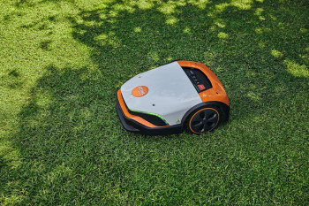 ABVERKAUF: STIHL Mähroboter iMOW® 5, bis 1.500 m², Schnittbreite 28 cm