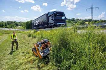 AS Motor, AS 1000 Ovis RC, Schlegelmäher, Raupenmäher, 23 PS, Breite 100 cm