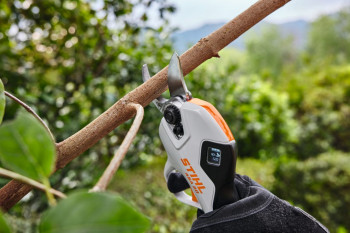 STIHL Akku-Astschere ASA 20 im Set mit Akku AS 2 & Standardladegerät AL 1