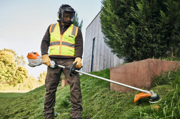 STIHL Akku-Motorsense FSA 120 R - AP-System (ohne Akku & Ladegerät), Einfachgurt