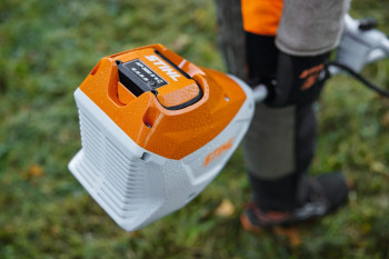 STIHL Akku-Motorsense FSA 120 - AP-System (ohne Akku & Ladegerät), Doppelschultergurt