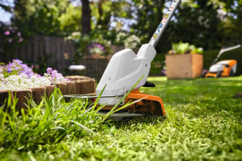 STIHL Akku Motorsense, Trimmer FSA 30 (ohne Akku & Ladegerät)