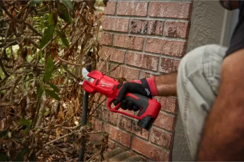Milwaukee, M12BLPRS-202, M12™ Akku-Astschere, inkl. Akku und Ladegerät