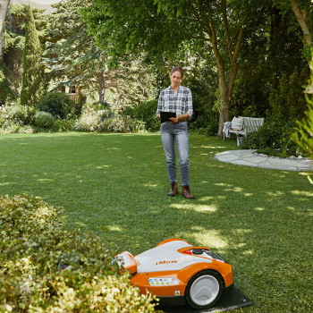 ABVERKAUF: STIHL Mähroboter iMow® RMI 632 PC, bis 5000 m²